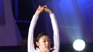 [SD포토] 피겨퀸 김연아, 돌고 돌아…치마는 상승본능?