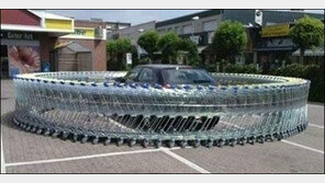 100원 밀어서 잠금 해제 ‘차주인은 어디가고 차만…’