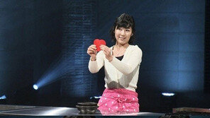 사유리 태도 논란, “장난 심해 vs 삭막한 분위기 풀어보고자”