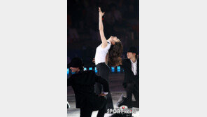 [포토] 완벽 피날레 펼치는 김연아