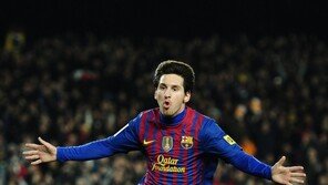 메시, 키퍼를 조롱하는 자