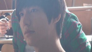 이민호, 광고 촬영 모습 공개 “피곤할 때도 조각 포스”