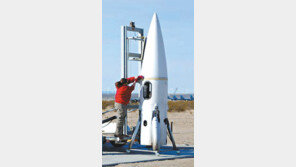 [Global Economy]英 버진그룹 회장-MS 공동 창립자가 美서부에 온 이유는…