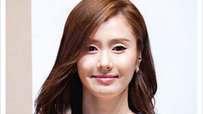 [우먼 동아일보 스타 뷰티] 러블리 동안 메이크업! 김지수의 ‘모던 로맨틱 스타일 메이크업’ 