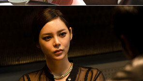 ‘베이글녀’ 조여정vs‘8등신 미녀’ 박시연, 노출 대결 ‘후끈’