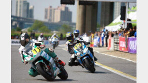 “남자의 자격 이윤석”이가 부러워 할 레이싱 선수의 실력은…