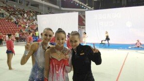 손연재, 카나예바-미테바와 함께 ‘찰칵’…높아진 위상