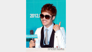 [포토] 김명훈, 결혼 소감? ‘기분 최고!’