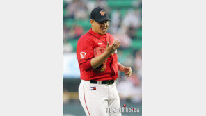 [포토] 손이 너무 아픈 마리오