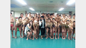  ‘독도지킴이’ 김장훈, 수영으로 독도 횡단