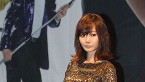  배두나, 대놓고 몸매 자랑 “인형몸매? 난 CG몸매”