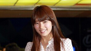 [포토] 수지, 청순한 미소 한번에 ‘男心 무장해제’