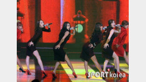 [포토] 씨스타, 걸그룹 서열 1위 넘볼 ‘아찔 각선미’