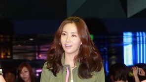 [포토] 송윤아 애엄마 맞아? ‘하의실종’ 깜짝