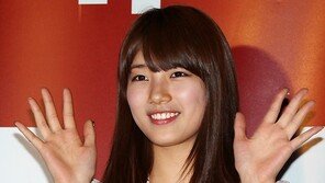 [SD포토] 수지, 밝은 미소에 ‘남심 흔들’