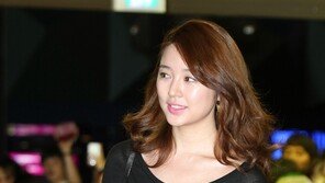 [SD포토] 윤은혜, 수수한 차림… ‘후광미모’ 깜짝
