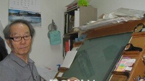 83세 홍성찬 화백…요즘 잘 안보여 한쪽 눈 감고 작업, 그림책 한권에 2년 동안 매달려