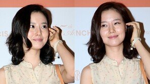 [포토] 문채원 ‘머리 넘기는 모습도 화보네’