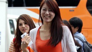 [포토] 한화 치어리더, 일상에서도 ‘볼륨감 대폭발’