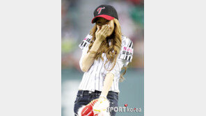 [포토] 부끄러운 제시카 ‘너무 민망하네요~’