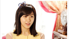 [우먼 동아일보 스타 패션] ‘더킹 투하츠’ 하지원 패션 따라잡기 - 로맨틱 페미닌룩