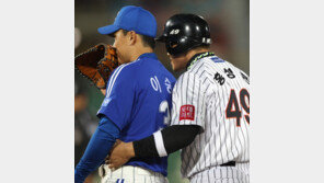 10타석만에 출루 홍성흔 “이승엽 정말 반갑더라…”