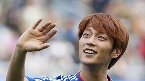 [SD포토] 윤두준, 팬들을 위한 ‘샤방샤방’ 미소