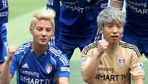 [SD포토 ] 금발의 김준수 ‘화이팅!’