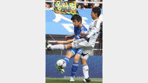 [SD포토] 정진운 ‘골 한번 넣자!’