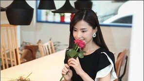 “오늘 로즈데이 이런 패션 어때요” 공현주, 로맨틱 러블리 의상 제안