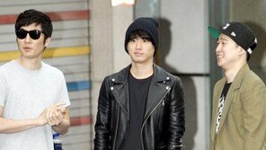 [포토] 미쓰라진 제대, 타블로-투컷츠-얀키 ‘전역을 축하해~’