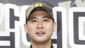 [포토] 미쓰라진 제대 ‘날렵해진 턱 선~’