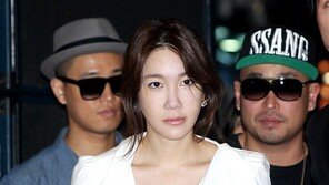 [포토] 리쌍, 일일 이지아 보디가드?