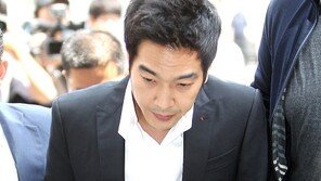 [포토] 고영욱 ‘무거운 발걸음’