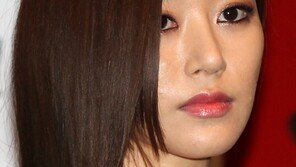 [SD포토] 김효진, 시크하게 관객 응시