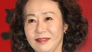 [SD포토] 윤여정, 칸도 알아본 여배우 포스