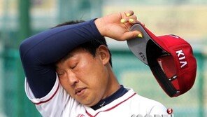 [포토] 김상훈 ‘노란 메니큐어가 제일 예뻐요’