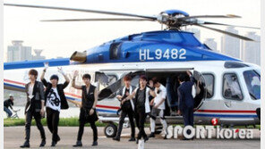 [포토] 인피니트, 전용헬기까지…‘추격자’ 차트 올킬?