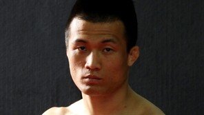 [콤팩트뉴스] 정찬성, UFC 페더급 포이리에 서브미션 제압 外