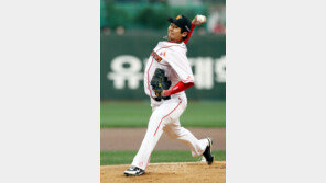 [스타플러스] SK 1위 이끈 ‘난세영웅’ 윤희상