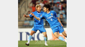 강민수 결승골…울산, 조 1위 쐈다