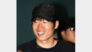 [포토] 산소탱크 박지성, 한국 들어오자 ‘환한 웃음’