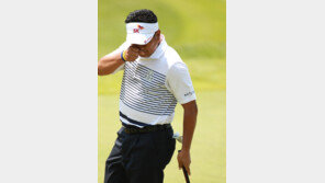 최경주, 11년만에 국내대회 1R 오버파