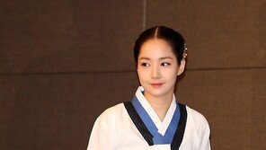 [SD포토] 박민영, 단아한 걸음걸이로 우아하게 등장