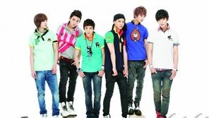 틴탑, 자연 친화적 그룹? ‘돌 깔창’으로 장신 그룹 변신