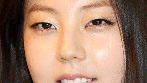 [포토] 원더걸스 소희, 아기 피부에 섹시한 눈인사~