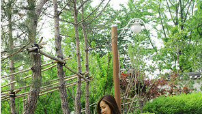 최송현, 운동화 신고도 8등신 비율 과시