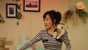 낸시랭, 킬힐 벗으니 ‘어린 아이 따로 없네’