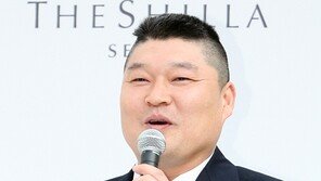 [포토] ‘깜짝 하객’ 강호동 ‘정준하씨 다산하세요~’