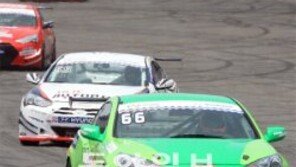 [2012 코리아스피드페스티벌 개막]무더위 날린 ‘폭풍 레이스’